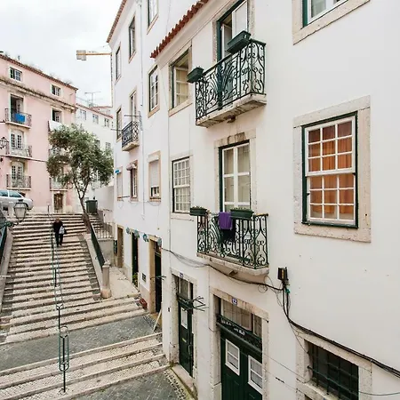 Joivy Charming Apt Near Fado Museum Lisboa Exterior foto
